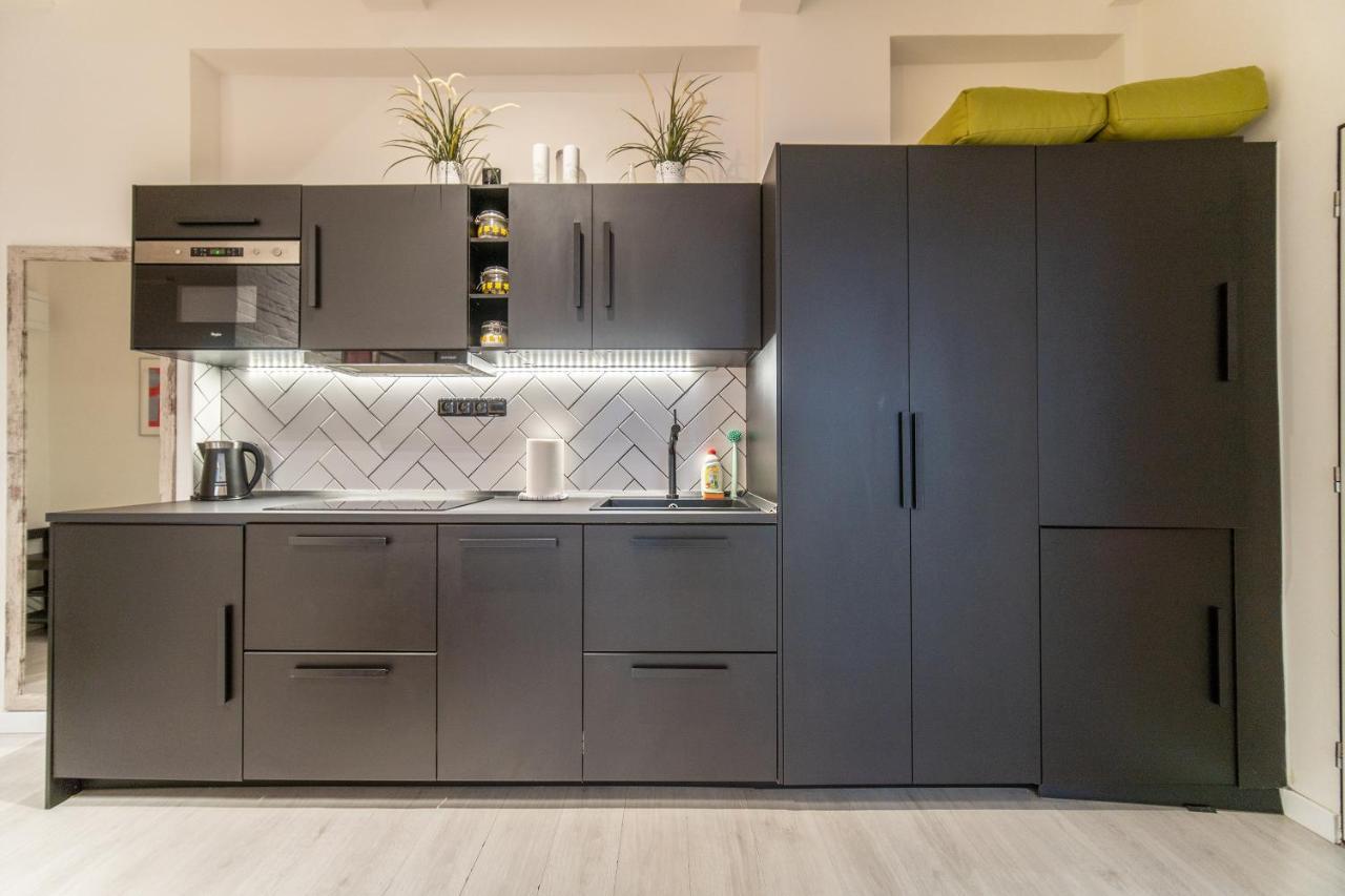 Sunny Central Apartment On Wenceslas Square By Easybnb Praga Exterior foto