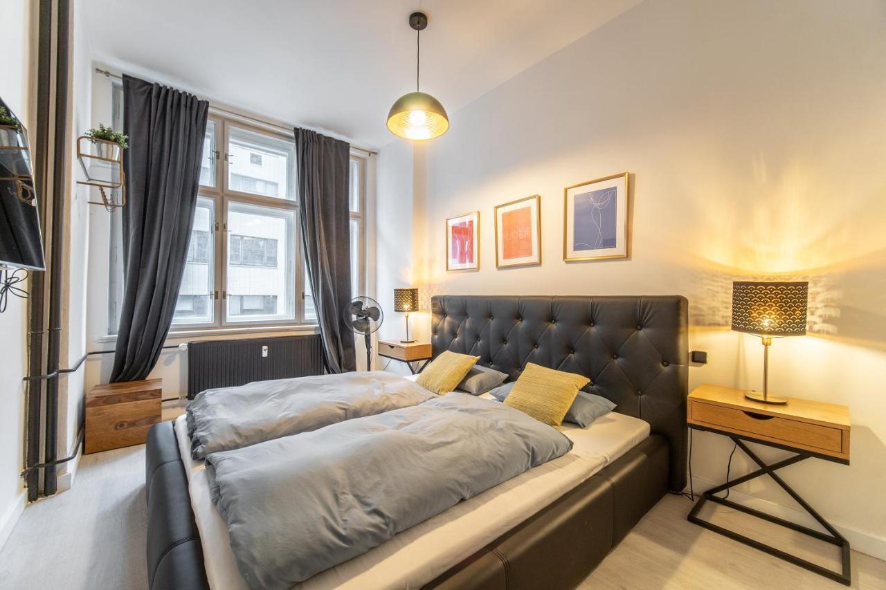 Sunny Central Apartment On Wenceslas Square By Easybnb Praga Exterior foto